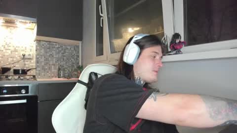 Snapshot of _torfin_ chatting on March 6, 2025, 3:24 am _torfin_ online show from March 6, 2025, 3:24 am