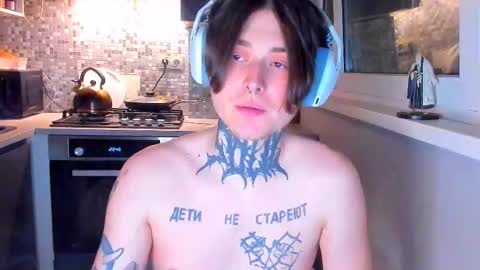 Snapshot of _torfin_ chatting on March 7, 2026, 12:18 am _torfin_ online show from March 7, 2026, 12:18 am