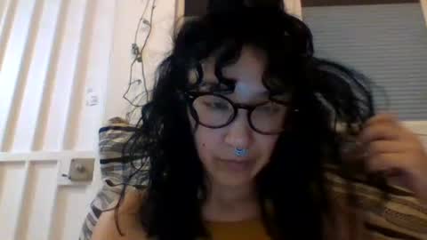 _tutti_frutti_ online show from March 9, 2025, 5:00 am