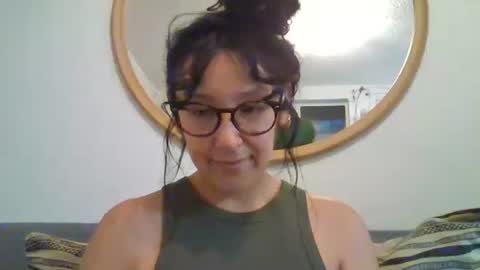 _tutti_frutti_ online show from September 19, 2025, 12:45 am