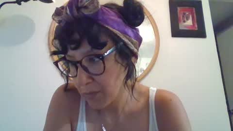_tutti_frutti_ online show from June 22, 2026, 3:25 am