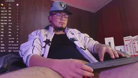 Snapshot of _tyler_joness chatting on July 1, 2026, 4:36 am Tyler online show from July 1, 2026, 4:36 am
