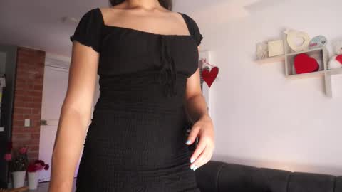 Anastasia Vahos online show from February 17, 2026, 7:09 pm