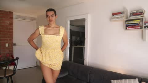 Anastasia Vahos online show from June 4, 2026, 5:41 pm