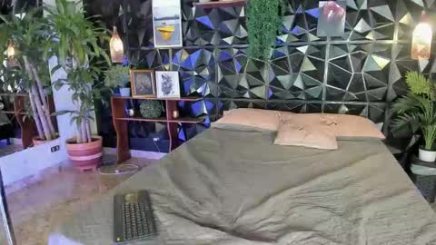 Snapshot of _valentina_69 chatting on September 27, 2025, 2:27 am _valentina_69 online show from September 27, 2025, 2:27 am