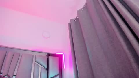 _valeria_saenz_ online show from July 2, 2026, 3:23 am