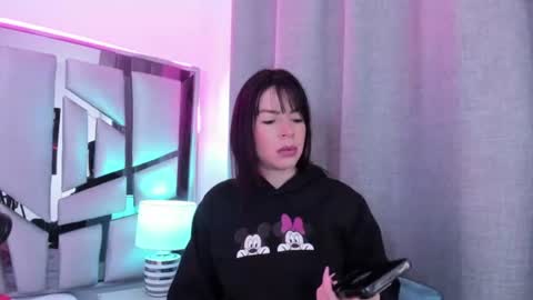 _valeria_saenz_ online show from July 19, 2026, 3:10 am