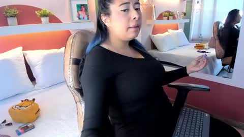 Snapshot of _valeryboobs_ chatting on May 27, 2026, 1:41 pm _valeryboobs_ online show from May 27, 2026, 1:41 pm