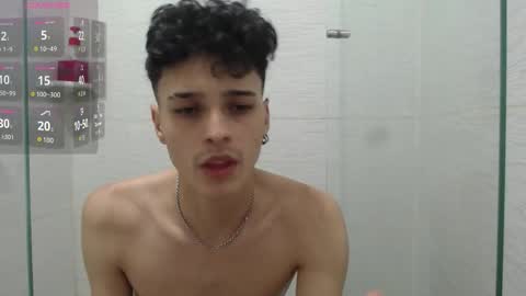 _vanie online show from November 13, 2025, 2:54 am