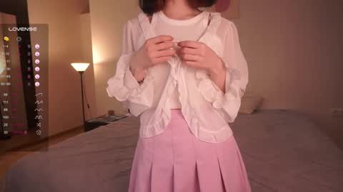 Snapshot of _vi_vi_ chatting on February 15, 2025, 6:33 pm Viola online show from February 15, 2025, 6:33 pm