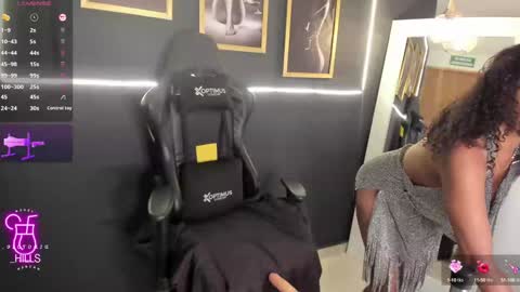 Snapshot of _victoria_hills chatting on January 30, 2025, 2:25 pm Victoria online show from January 30, 2025, 2:25 pm