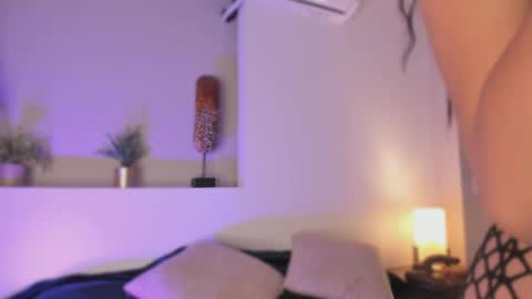 Snapshot of _victoria_lee chatting on June 2, 2026, 12:18 pm Victoria online show from June 2, 2026, 12:18 pm