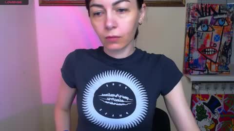 Snapshot of _violax_ chatting on July 11, 2026, 8:17 am Vio online show from July 11, 2026, 8:17 am