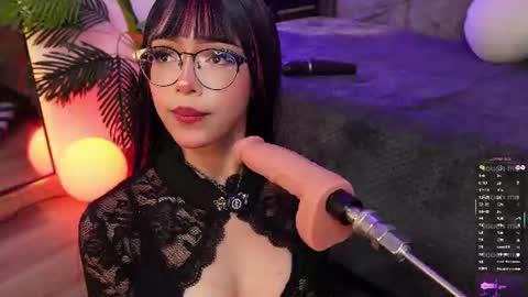 Snapshot of _viollettenoir_ chatting on June 17, 2026, 8:43 pm online show from June 17, 2026, 8:43 pm