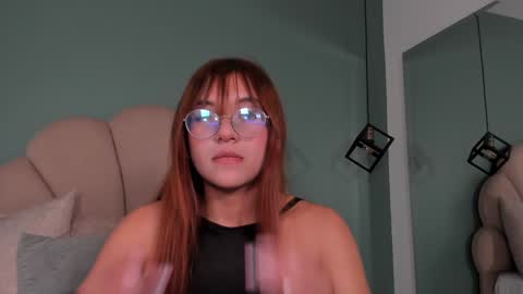 Snapshot of _vix555_ chatting on December 12, 2024, 10:52 pm Vix online show from December 12, 2024, 10:52 pm