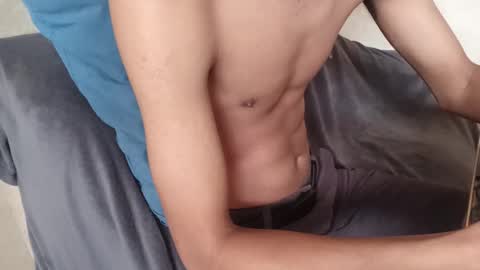 Snapshot of _vov_ chatting on January 11, 2025, 3:34 am _vov_ online show from January 11, 2025, 3:34 am