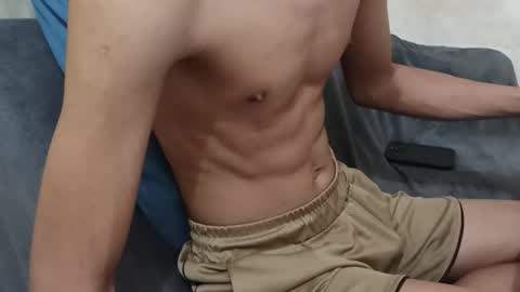 Snapshot of _vov_ chatting on February 27, 2025, 7:15 pm _vov_ online show from February 27, 2025, 7:15 pm