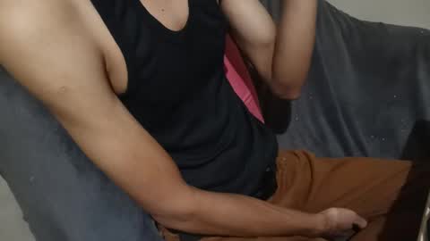 Snapshot of _vov_ chatting on April 14, 2026, 1:17 pm _vov_ online show from April 14, 2026, 1:17 pm
