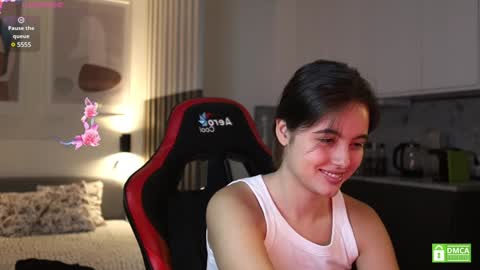 Snapshot of _whoareu_ chatting on December 6, 2024, 2:38 pm Kristina online show from December 6, 2024, 2:38 pm