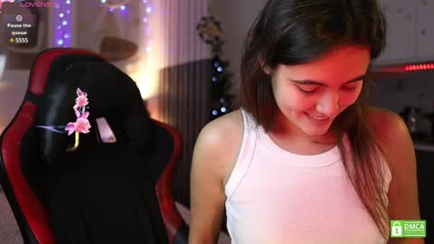 Snapshot of _whoareu_ chatting on December 13, 2024, 3:00 pm Kristina online show from December 13, 2024, 3:00 pm