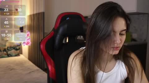 Snapshot of _whoareu_ chatting on February 27, 2025, 12:23 pm Kristina online show from February 27, 2025, 12:23 pm