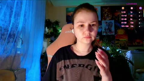 Snapshot of _witch__ chatting on June 2, 2026, 9:22 am Enni online show from June 2, 2026, 9:22 am