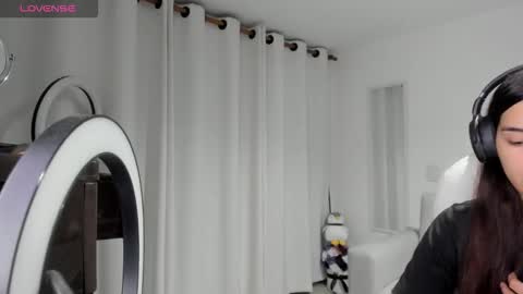 Luisa  online show from February 26, 2026, 2:54 am