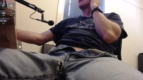_xxrockstarloverxx_ online show from May 16, 2026, 10:52 pm