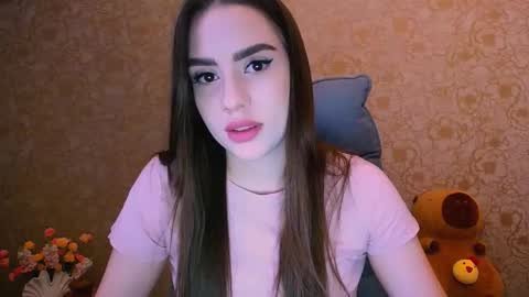 Alisa online show from September 21, 2025, 1:13 pm