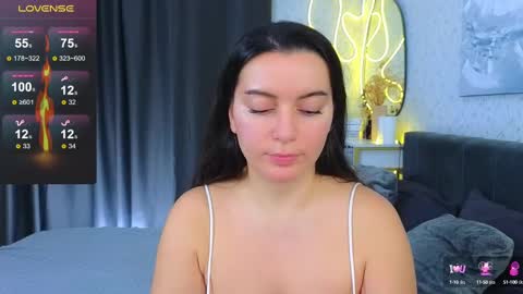 Snapshot of _your_sweetdream chatting on February 25, 2025, 8:25 am Jasmine online show from February 25, 2025, 8:25 am