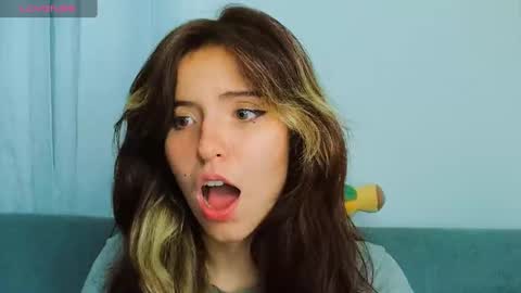 _yourcherrybomb online show from January 31, 2025, 5:51 am