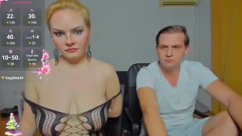 Snapshot of _yourpleasure_ chatting on January 10, 2025, 6:49 pm Candice and Mark online show from January 10, 2025, 6:49 pm