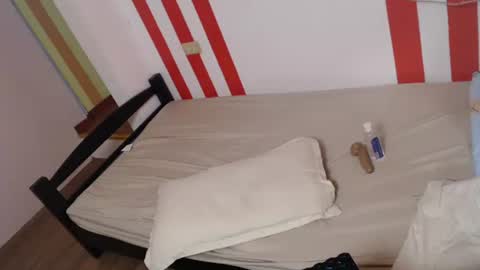 sheng online show from October 25, 2025, 1:57 am