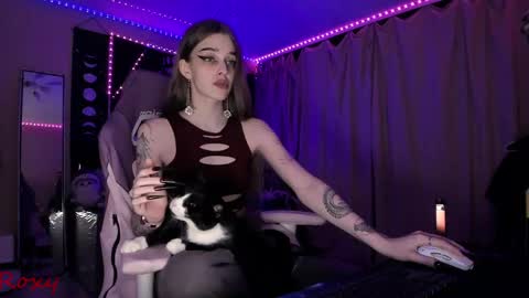 Roxy online show from April 29, 2026, 5:30 pm
