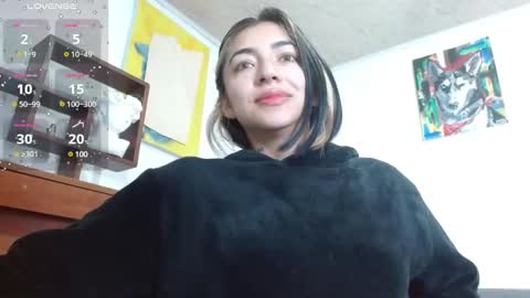 Snapshot of _zoebakers chatting on December 10, 2024, 11:54 am Zoe online show from December 10, 2024, 11:54 am