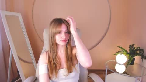 Snapshot of a1ice_vibe chatting on May 15, 2026, 7:48 am a1ice_vibe online show from May 15, 2026, 7:48 am