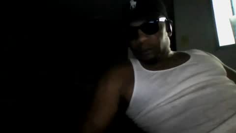 Snapshot of a2please chatting on July 14, 2026, 10:09 am A2Please online show from July 14, 2026, 10:09 am