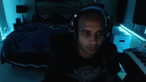 a4orce online show from December 19, 2024, 2:12 am