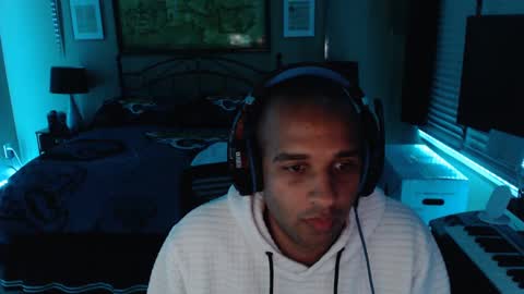 a4orce online show from December 22, 2024, 4:06 am