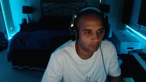 a4orce online show from December 31, 2024, 6:48 am