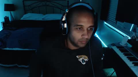 a4orce online show from February 1, 2025, 1:12 am