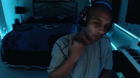 a4orce online show from February 9, 2025, 5:08 am