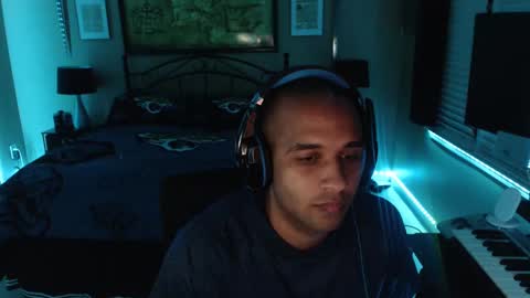 a4orce online show from February 14, 2025, 6:02 am