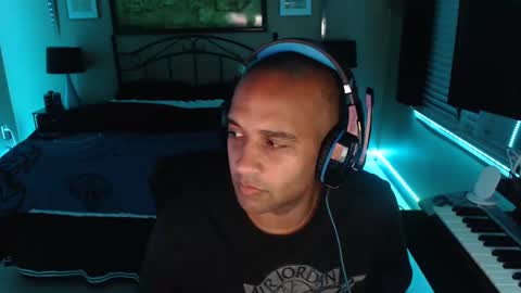 a4orce online show from February 25, 2025, 1:41 am