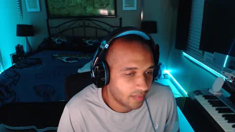 a4orce online show from March 8, 2025, 2:12 am