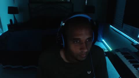 a4orce online show from October 3, 2025, 2:19 am