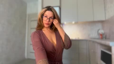        online show from October 13, 2025, 8:14 am