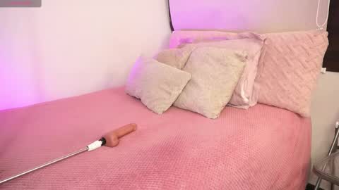 Alexandra  online show from March 9, 2025, 9:13 am