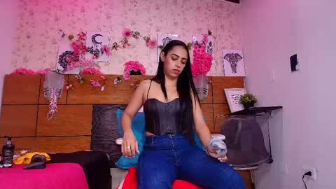 Snapshot of a_aisha chatting on September 13, 2025, 11:54 am Aisha online show from September 13, 2025, 11:54 am