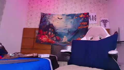 Snapshot of a_aisha chatting on October 13, 2025, 12:05 pm Aisha online show from October 13, 2025, 12:05 pm